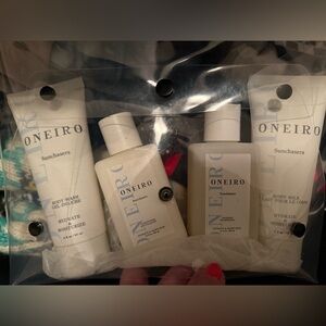 Oneiro Sunchasers Body Care Set